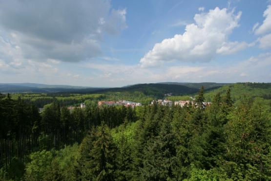 Rozhledna Hamelika u Mariánských Lázní - výhled na Český les a Slavkovský les