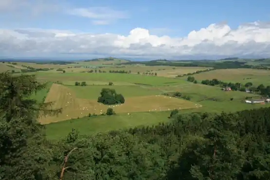 Karlovarská věž Hartenštejna u Bochova - severozápadní výhled