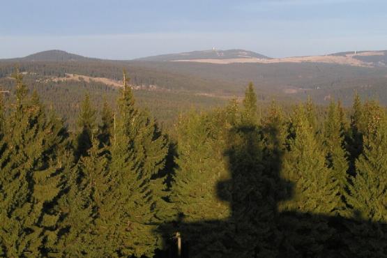 Rozhledna Plešivec - výhled na Špičák, Fichtelberg a Neklid