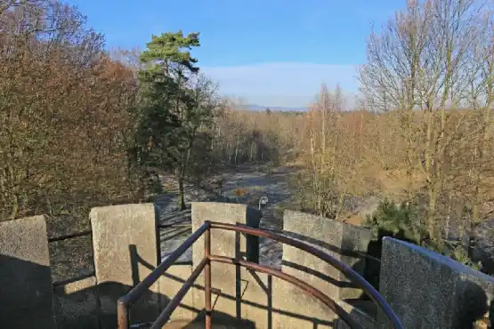 Rozhledna Salingburg ve Františkových Lázních - výhled Kapellenberg