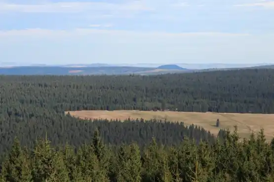 Rozhledna Blatenský vrch - výhled směr Bärenstein