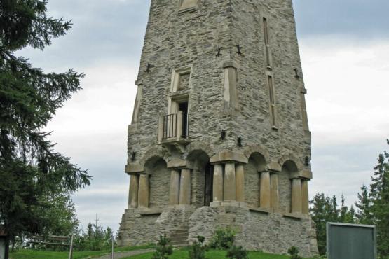 Bismarckova rozhledna na Zelené hoře u Chebu