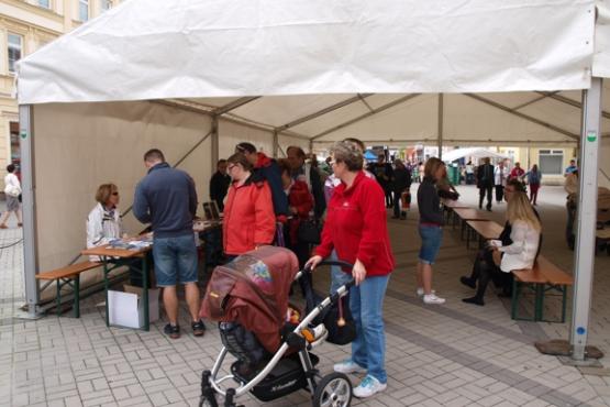 Burza propagačních materiálů v Sokolově - 14.09.2013