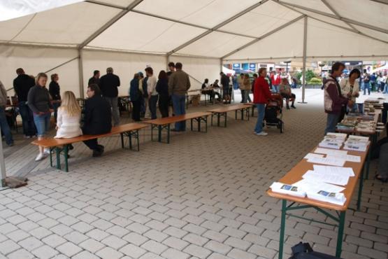 Burza propagačních materiálů v Sokolově - 14.09.2013