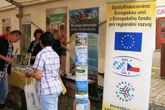 Burza propagačních materiálů v Chebu - 21.05.2011