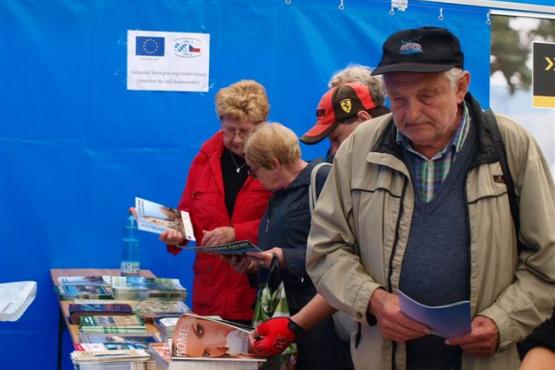 Burza propagačních materiálů v Sokolově 2014